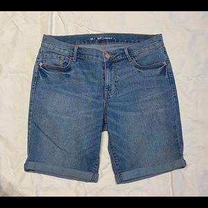 Old Navy Long Short P42
